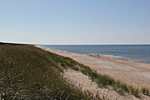 Ez már a másik oldal, a Balti tenger - a homokos strand megszakítás nélkül halad végig a félszigeten, igaz egyes részei természetvédelmi okokból nem látogathatóak