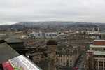 Edinburgh is elégg kószínû, de az újabb épületek szerencsére megtörik az egyhangúságot