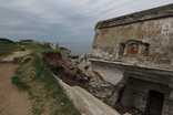 A tengerparti erõdrendszer romjai a mai napig igen látványosak